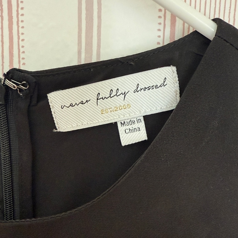 Never Fully Dressed Black Dress scallop waist - Picture 2 of 4